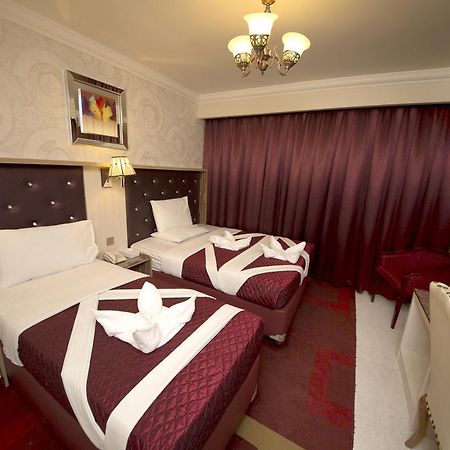 Sutchi Hotel Dubai Exterior photo