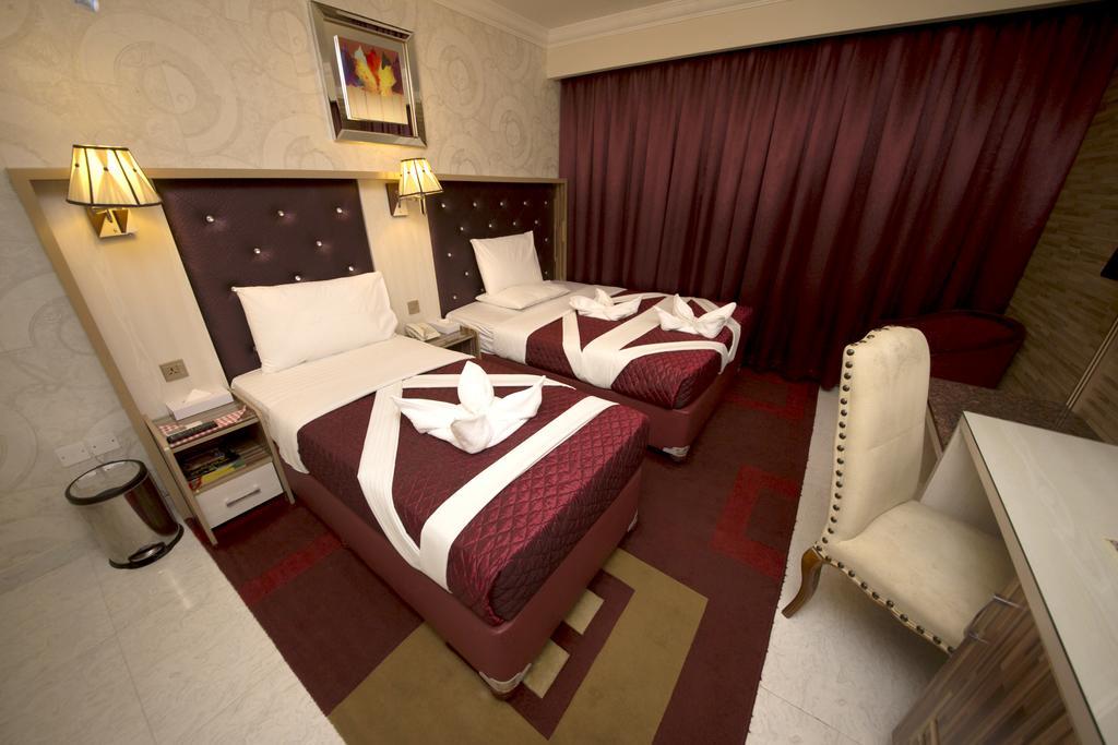 Sutchi Hotel Dubai Exterior photo