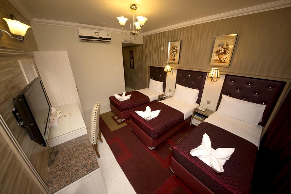 Sutchi Hotel Dubai Exterior photo