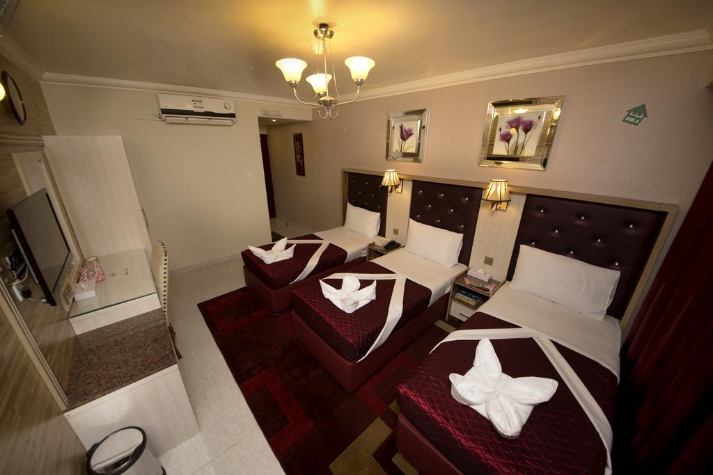 Sutchi Hotel Dubai Exterior photo