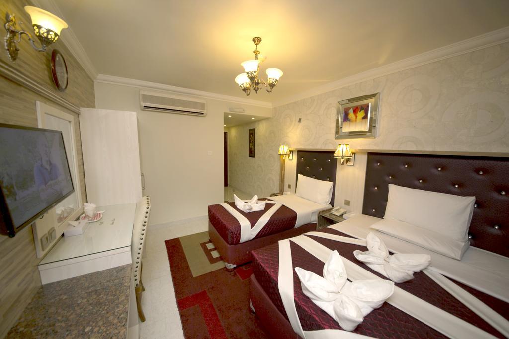 Sutchi Hotel Dubai Exterior photo