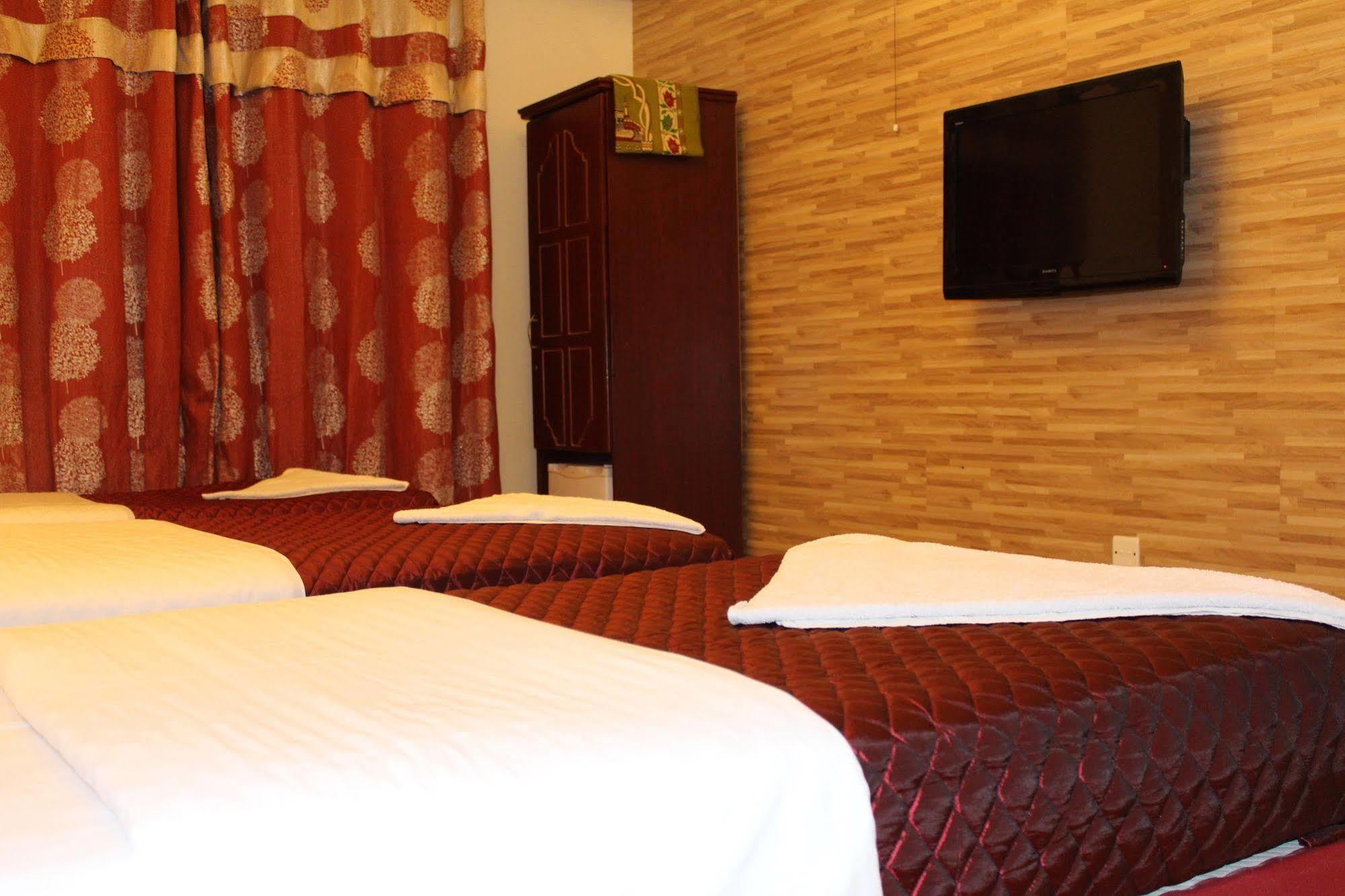 Sutchi Hotel Dubai Exterior photo