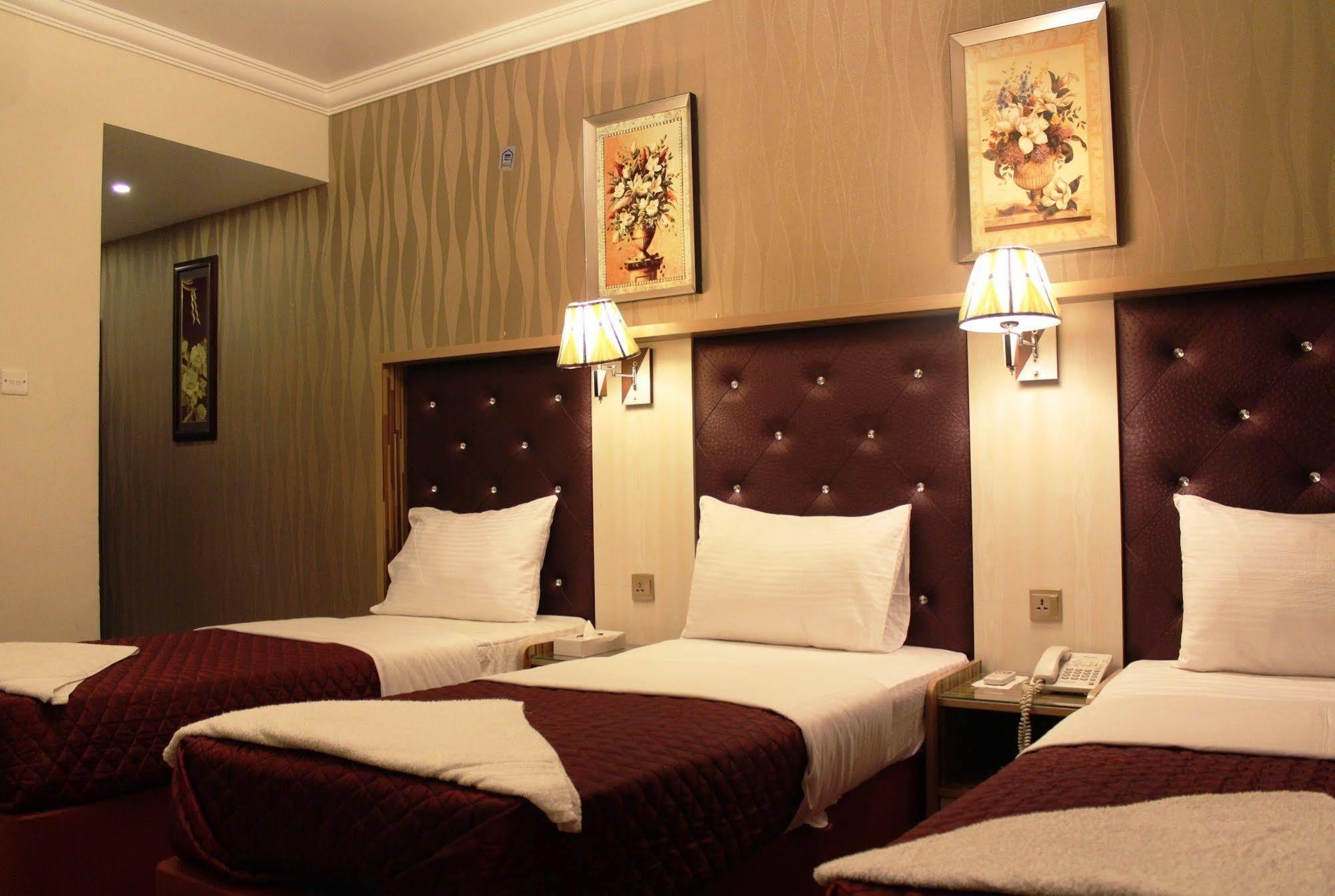 Sutchi Hotel Dubai Exterior photo